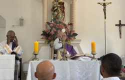 Fotos do Novenário em honra a excelsa Padroeira Santa Rita de Cássia 2025