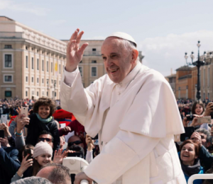 O Papa: caminho sinodal, experiência espiritual única de conversão e renovação